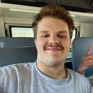 Meet your Posher, Eric